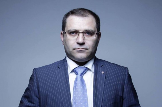 Ամբողջ պատասխանատվությամբ հայտարարում եմ` 2018-ի ապրիլի ցույցերի ժամանակ այդ քանակի ոստիկանական զորք չի հանվել, որքան այսօր հանվեց դաշնակցական երիտասարդների դեմ. Նարեկ Մալյան