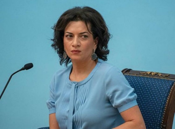 Աննա Հակոբյանը «սպառնում է» ներկայանալ բնական տեսքով. hraparak.am