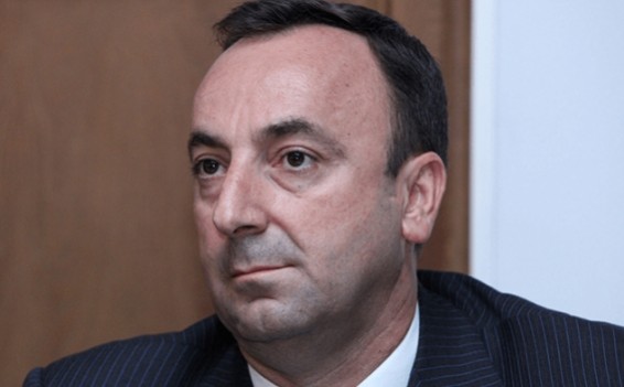 Եթե խաղաղ ժամանակում հերոսներ եք ման գալիս, ապա նրանք հիմա ՍԴ շենքում նստած են. Հրայր Թովմասյան