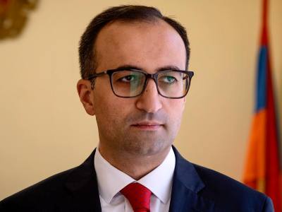 Արսեն Թորոսյանը 8 օրով մեկնում է արձակուրդ. Նրան կփոխարինի առաջին տեղակալ Անահիտ Ավանեսյանը