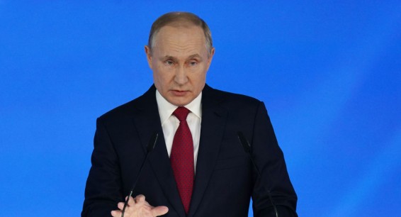 Впервые за всю историю ракетно-ядерного оружия Россия никого не догоняет — Путин