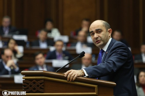 Այսօրվա քաղաքական մեծամասնությունը գնալով փչանում է և տրվում իշխանության գայթակղությանը. տղանե՛ր և աղջիկնե՛ր, գլուխներդ մի՛ կորցրեք, այսօր կաք, վաղը՝ չկաք. Էդմոն Մարուքյան