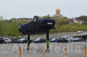 Վրաստանի ՆԳՆ-ն շրջված մեքենաների քարոզարշավի համար ծախսել է ավելի քան կես մլն լարի