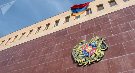 Государственная контрольная служба проводит проверки в Минобороны Армении