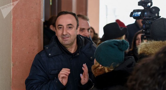 Ничего скрывать не будем: защита главы КС готовит иск против Пашиняна