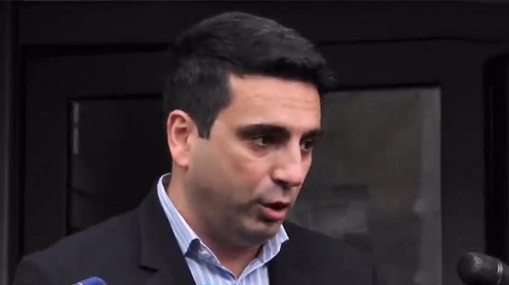 Ալեն Սիմոնյանը չի գրանցում հեռախոսազանգերը և «ունի տեղեկություններ»