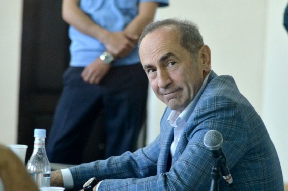 Ռոբերտ Քոչարյանի գործով դատական նիստը սկսվեց նախորդ նիստին փաստաբանների բացակայության պատճառների քննարկումից