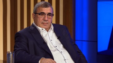 Մի գեղեցիկ օր ես եմ պառկացնելու ու ոտքերս մաքրելու իրենց վրա. Ռուբեն Հայրապետյան