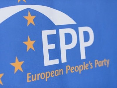Европейская народная партия призвала власти Армении обратиться в Венецианскую комиссию
