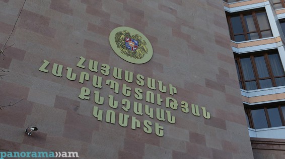 Замглавы СК Армении в Степанакерте встретился с родными погибшего лейтенанта Айка Асряна