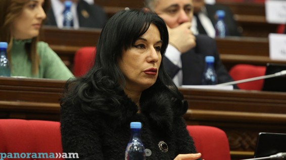 «Թամանյանը ստեղ լիներ, մազերը բիզ-բիզ կկանգնեին»․ Նաիրա Զոհրաբյան