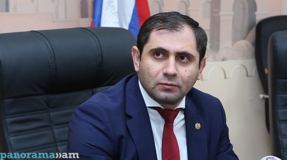 Известно, кто в СНБ Армении «слил» информацию о судимости министра Сурена Папикяна