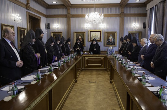 Մայր Աթոռում սկսվել է Գերագույն հոգևոր խորհրդի ժողովը. օրակարգում է Մայր Տաճարի հիմնանորոգման առթիվ կազմակերպված հանգանակության հարցը և այլ հարցեր