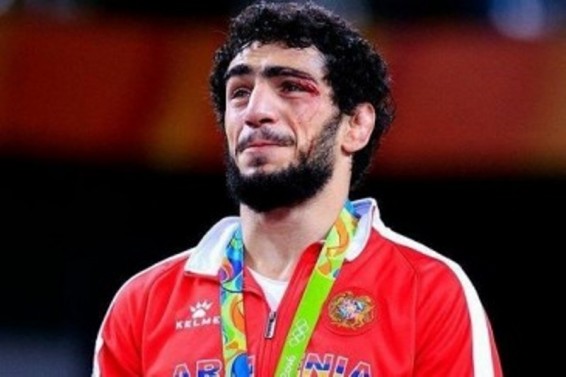 Սերը մեծ ուժ է. երկրպագուները Միհրան Հարությունյանին ստիպեցին փոխել իր որոշումը