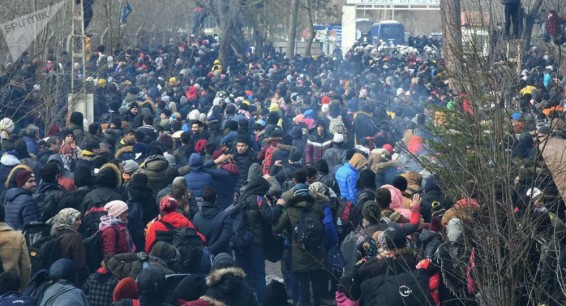 Турция задействовала спецназ у границы с Грецией, чтобы не пустить беженцев обратно