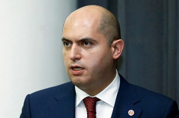Արտակարգ իրավիճակի հայտարարումը անխուսափելի է, սակայն ինչու՞ է ձգում վարչապետը