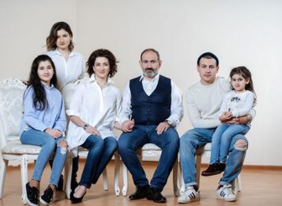 Մեր ընտանիքի համար էլ է դժվար այս օրերին փակված մնալ տանը. Աննա Հակոբյան