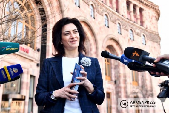 Анна Акопян в качестве волонтера вовлечена в борьбу с коронавирусом