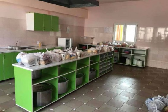Կոտայքում մանկապարտեզների պահեստավորված սնունդը բաշխվել է մարզի կենսաթոշակառուներին