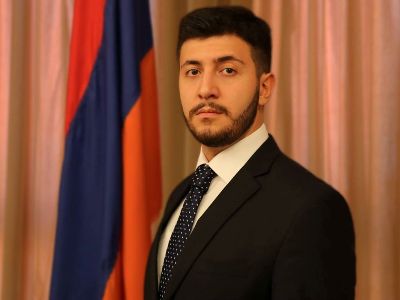 ՀՀ Անվտանգության խորհրդի քարտուղարի մամուլի խոսնակ Արեգ Քոչինյանն աշխատանքից ազատման դիմում է գրել