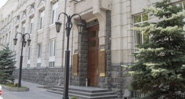 ԿԲ-ն վերանայել է տնտեսական աճի կանխատեսումը. կորոնավիրուսը 7 անգամ նվազեցրել է սպասումները. armeniasputnik.am