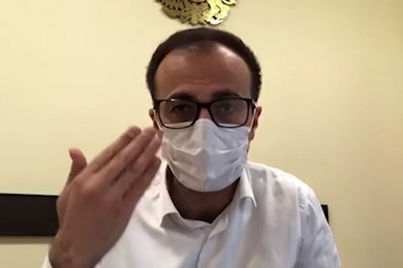 Торосян рассказал о новой целесообразности ношения медицинских масок