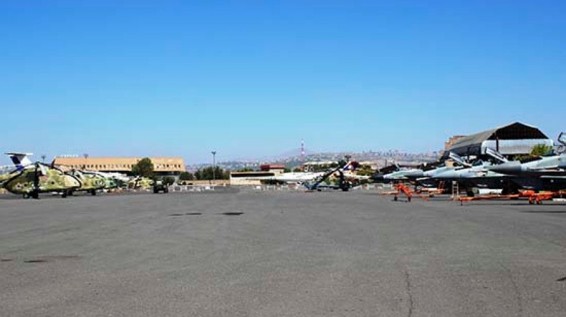Летчики российской авиационной военной базы Эребуни выполнили ночные полеты в горах Армении