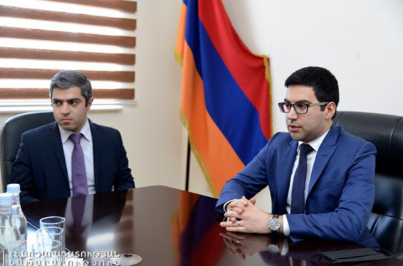 Ռուստամ Բադասյանն Արդարադատության նախարարության աշխատակազմին ներկայացրել է նորանշանակ գլխավոր քարտուղար Սուրեն Գալստյանին