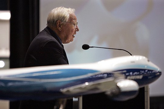 Մահացել է Boeing 747-ի «հայրը»