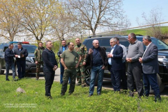Бако Саакян в Мартунинском районе ознакомился с ходом сельскохозяйственных работ