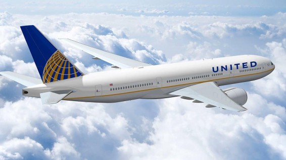 Более 15 человек на борту самолёта United Airlines пострадали в результате турбулентности