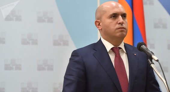 «Այդքան հեռու և այդքան մոտիկ Ժնևը. ի՞նչ են քննարկել Մնացականյանն ու Լավրովը». Արմեն Աշոտյան