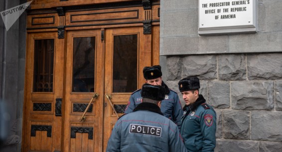 Полиция Армении займется редактором сайта, оскорбившим Татевик Ревазян
