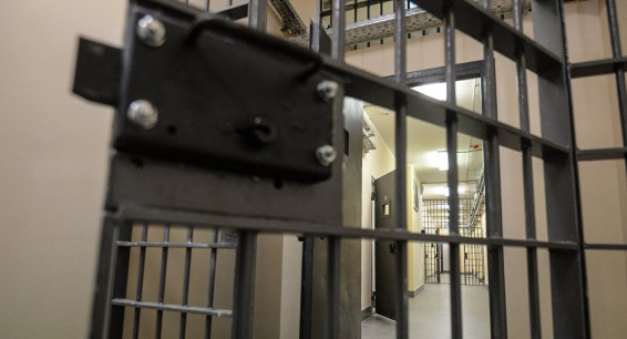 Дело о велосипеде закрыто: суд освободил Артура Алексаняна, совершившего наезд на депутата