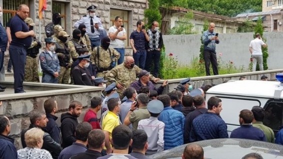 Քաջարանցիների դեմ ցուցմունք տված անձը հրաժարվել է իր նախնական ցուցմունքից