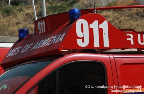 Փրկարարները փոսից հանել են տղամարդու դին և հանձնել շտապ օգնության աշխատակիցնեին. ԱԻՆ