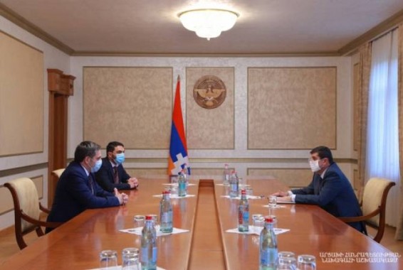 Президент Республики Арцах принял Армена Меликбекяна