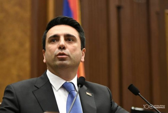 ԱԺ նիստից հետո դուրս եմ գալու հետեւեմ, թե իչպես են մեր համաքաղաքացիները դիմակ կրում. Ալեն Սիմոնյան