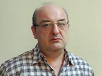 Վարչապետի մամուլի խոսնակի գրառումը շանտաժ էր Գագիկ Ծառուկյանի հասցեին. Արմեն Բադալյան