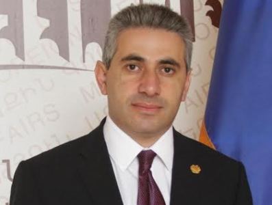 Վահե Գրիգորյանը որևէ նիստի չի մասնակցել, բայց աշխատավարձ ստանում է. Էդգար Ղազարյան