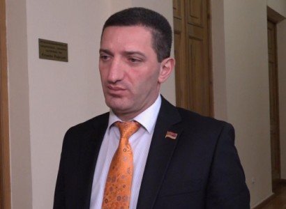Էդ տղեն Հայաստանի դրոշը քանի՞ անգամ ա ծածանել, գետինը մտնեք այ կամակատարներ. Գևորգ Պետրոսյան