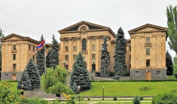ԱԺ–ում հայտարարությունների ժամ է, որից հետո կքննարկվի Ծառուկյանին ազատությունից զրկելու մասին միջնորդությունը․ նիստը՝ ուղիղ