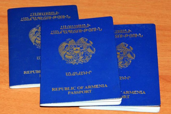 Обязательное ношение паспортов в Армении является нонсенсом — правозащитник