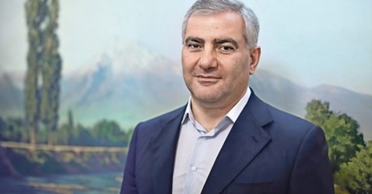 Ташир подарил сотрудникам «Скорой помощи» Армении 300 тысяч долларов