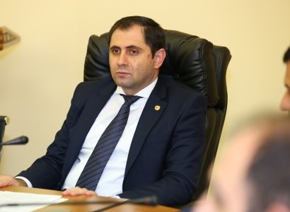 Շարժվեք ու բոլորն արձանագրեք. Սուրեն Պապիկյանը ոստիկանին հրահանգեց տուգանել դիմակ չկրող քաղաքացիներին
