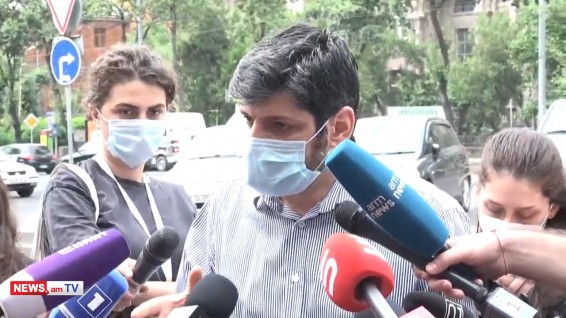 Ваге Григорян о ситуации вокруг КС: Судьи КС не могут рассматривать касающийся их же вопрос
