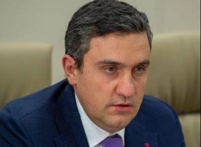 Փաշինյանի փոխարեն ես ամբողջ իրավաբանական թիմին կուղարկեի մանկական կենսաթոշակի. Ղազինյան