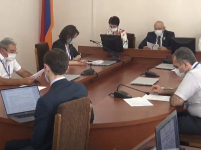 Եթե վաղը ԲՀԿ-ն ու «Իմ քայլը» կոալիցիա կազմեն, ԼՀԿ-ն գալու է լրացուցիչ 50 մանդատ ուզի՞. ԿԸՀ անդամը՝ Խաժակյանին