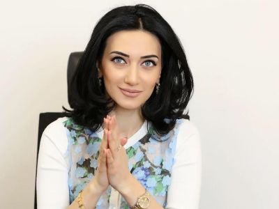 Մեր բանակը ռազմական ճակատում գործում է փայլուն, նույնը չի կարելի ասել դիվանագիտական ճակատի մասին․ Արփինե Հովհաննիսյան