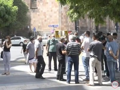 Նիկոլ Փաշինյան, գոհ ու շնորհակալություն, 500 հազար տուն դու ողնաշարից կոտրեցիր. ակցիայի մասնակից